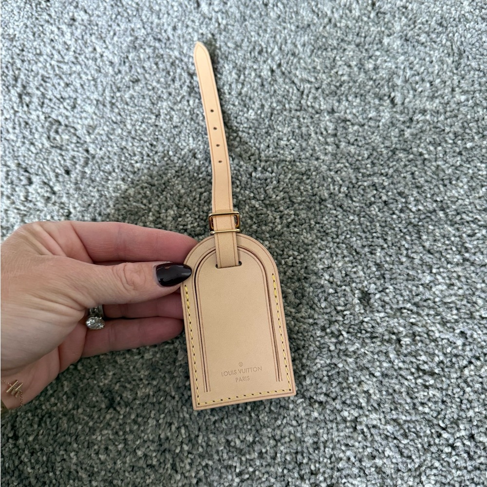 Louis Vuitton Beige Luggage Tag